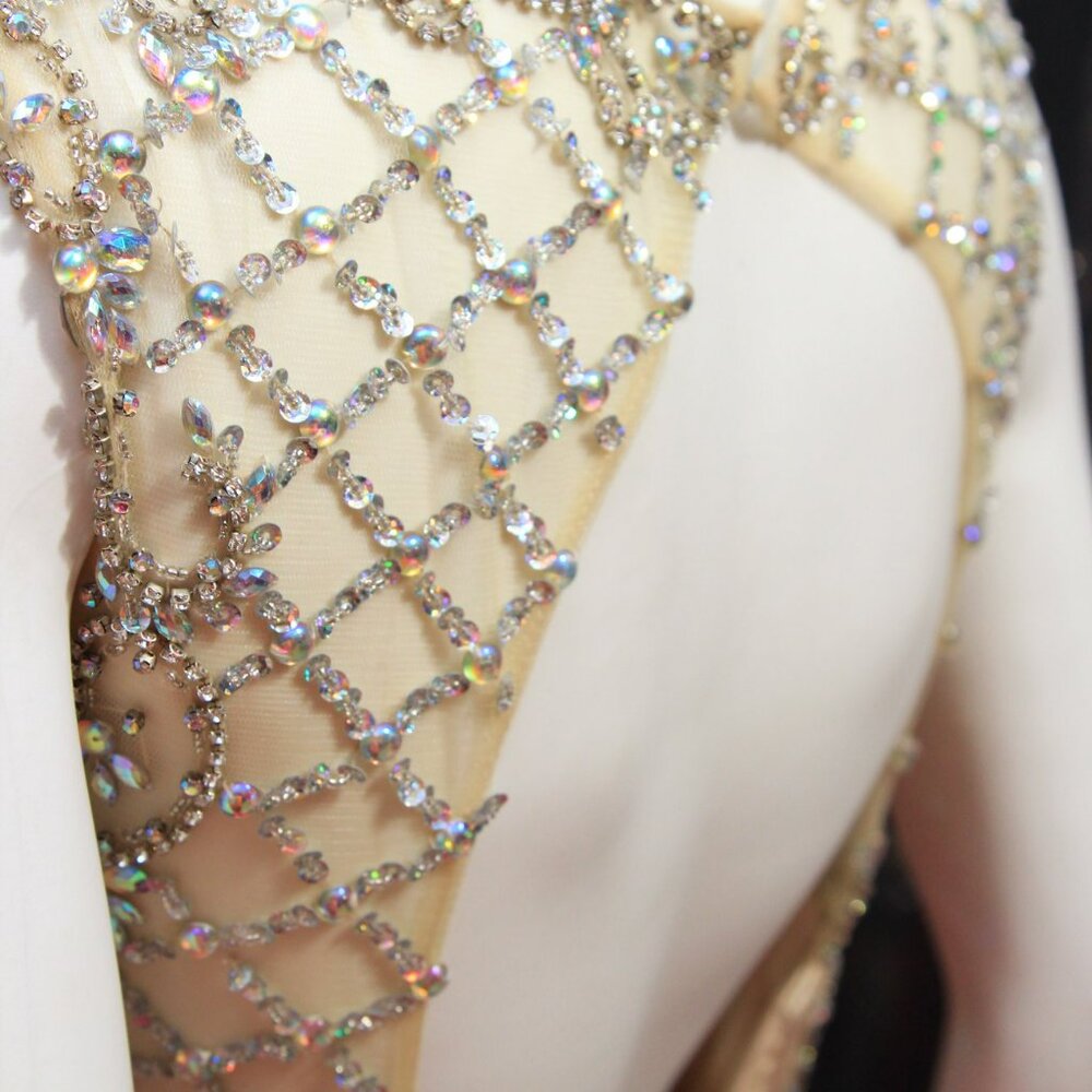 Dress - Picture 7 of 9